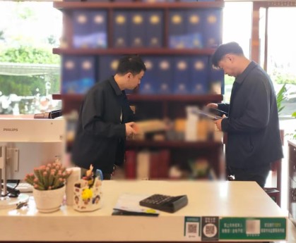 九游客户端-赛场外的“助攻手”